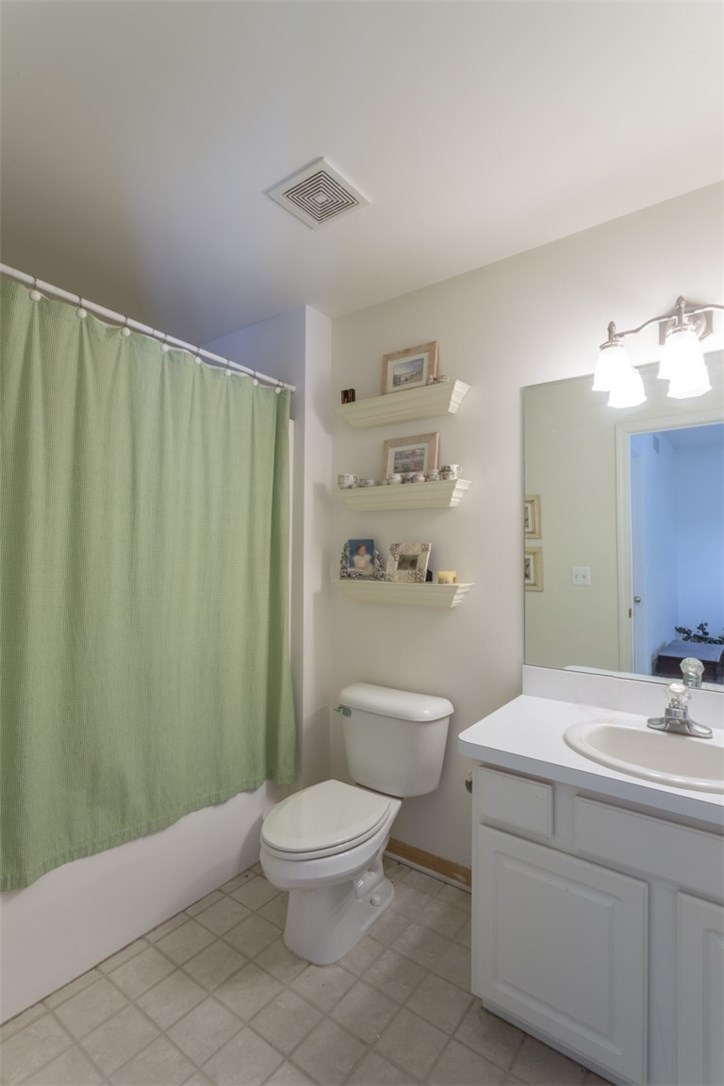 5852 Windstar Circle